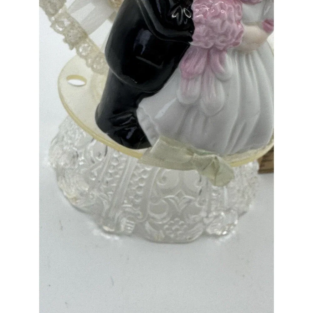 BRIDE & GROOM cute wedding cake-topper vtg 1970s kitschy porcelain figurines